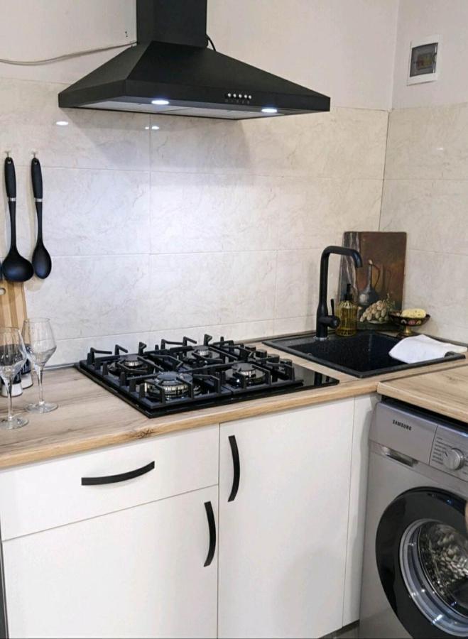 Old Town-Booking Apartment Tbilisi Exterior photo