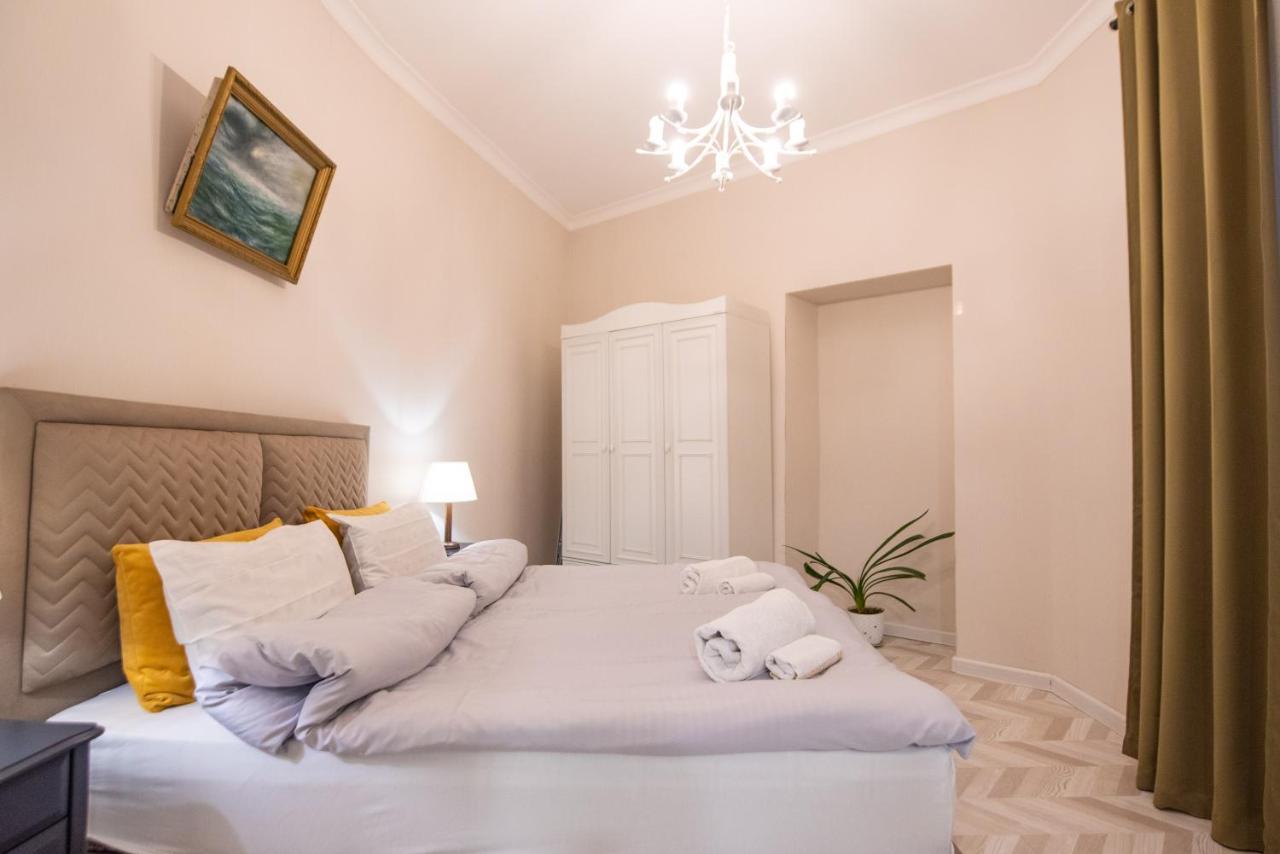 Old Town-Booking Apartment Tbilisi Exterior photo